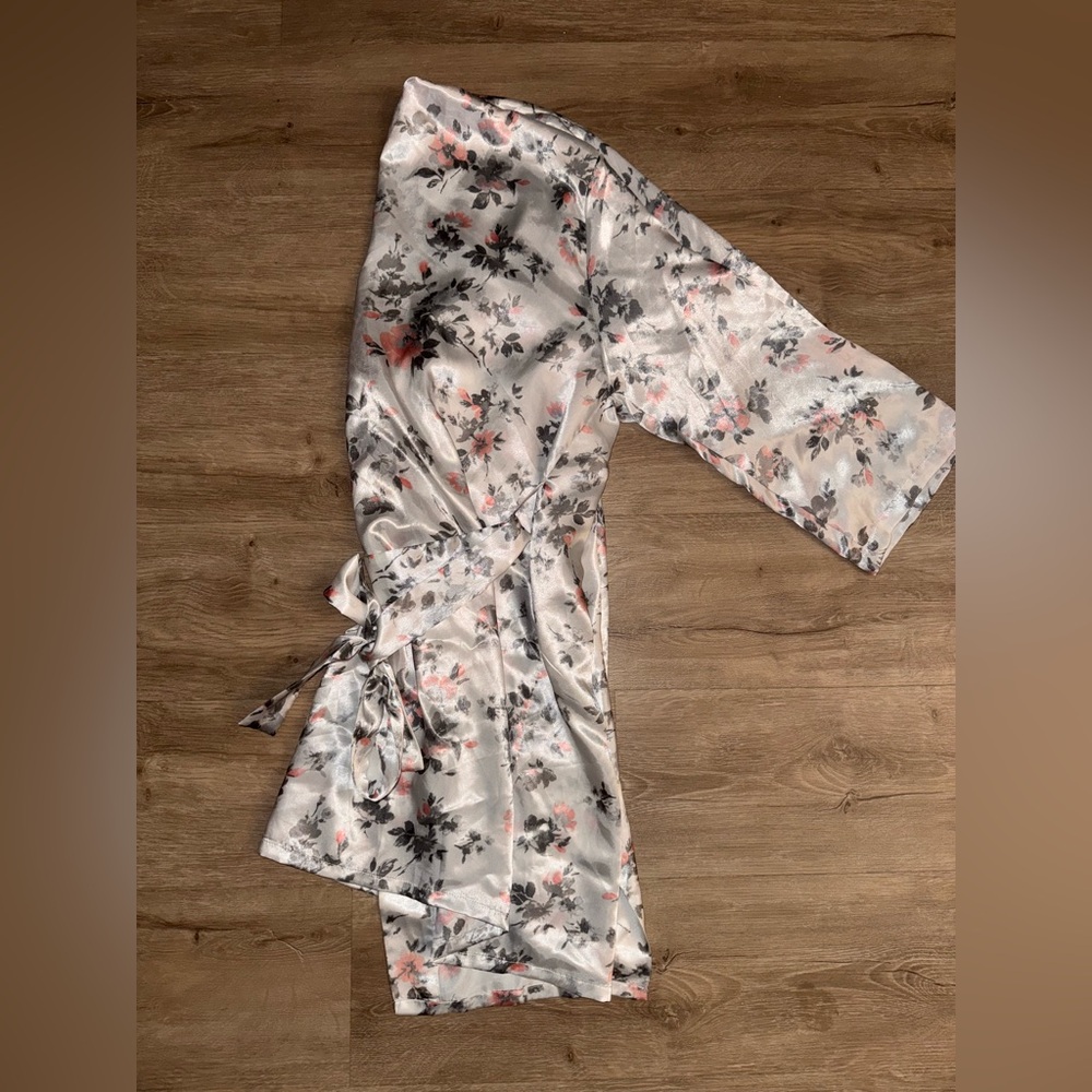 La Vie En Rose Floral Satin Robe